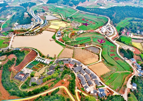 �Ĵ���̨֧���˾���ҵ�������佨����ʼƻ�&nbsp;&nbsp;5���ڳ��ʳ�210��Ԫ����1�����